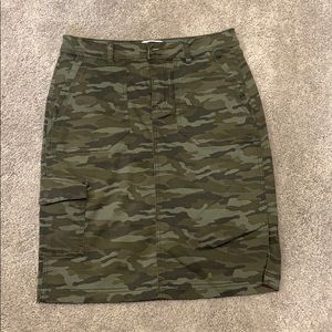 NWOT camo skirt